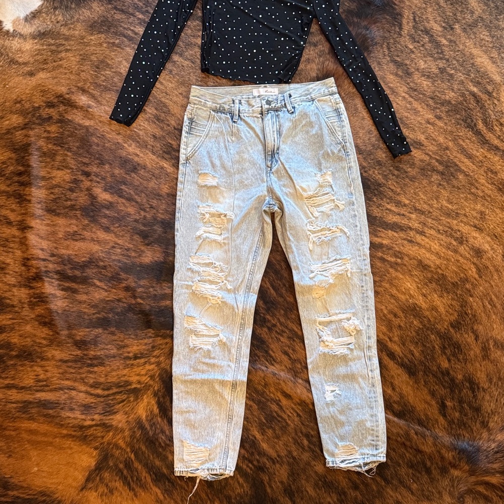 NWOT KanCan Boyfriend/Straight Leg Jeans